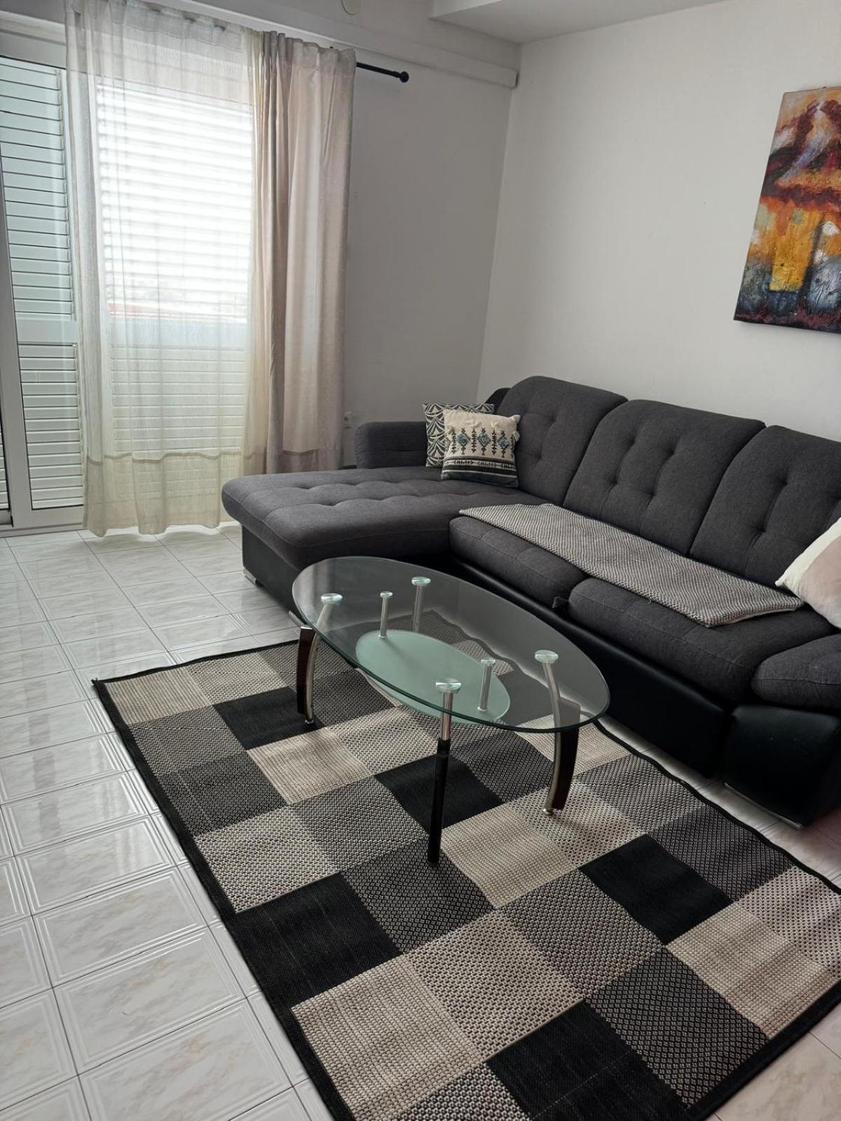 Apartment Halugica Кали Екстериор снимка