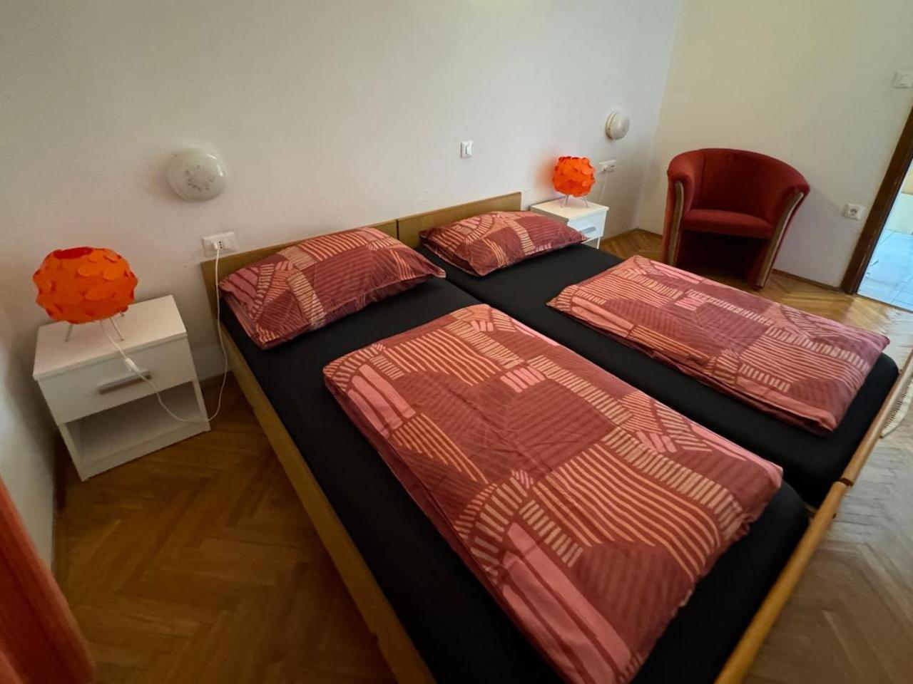 Apartment Halugica Кали Екстериор снимка